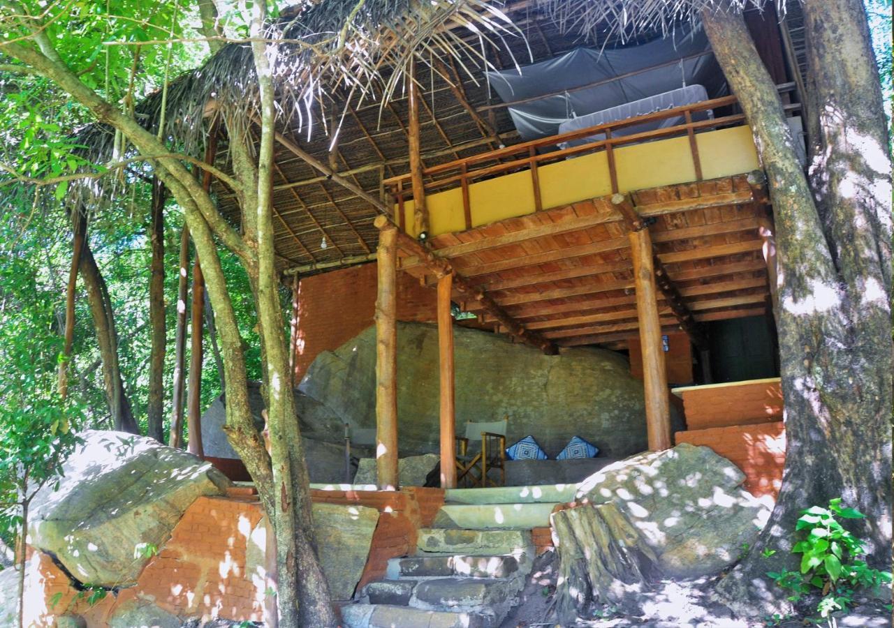 Back Of Beyond - Wild Haven Villa สิกิริยา ภายนอก รูปภาพ